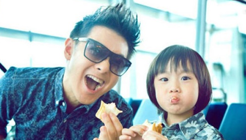 网曝明星家庭代言价目表 王诗龄一家1500万居