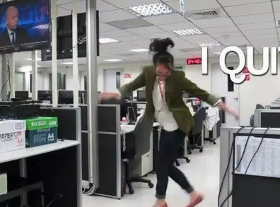  男子没休息够辞职  奇葩遭拒后暴打领导▏暴打