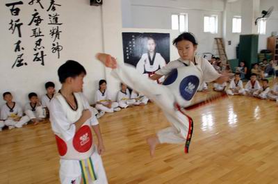 南方网:江城儿童爱学跆拳道