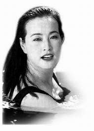 南方网:卸去刘晓庆明星浓妆 《谁把刘晓庆送进