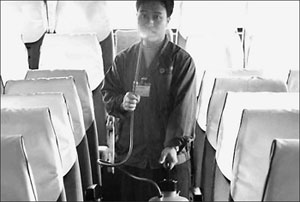 南方网·广东地市新闻:广州空调公交车不停运