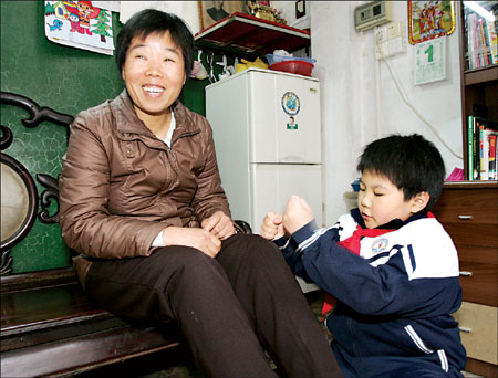 孝顺·德育方法创新 小学生家庭作业:给妈妈洗