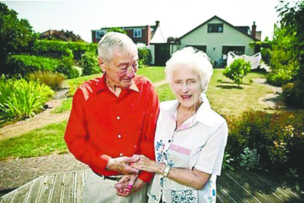 89岁老人迎娶初恋女友 茂名新闻 南方网