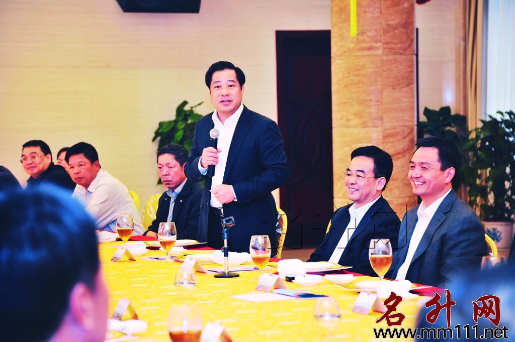 茂名市党政班子与茂名石化公司班子座谈 茂名