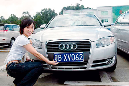 深圳新闻 深圳图片新闻    深圳市车管所处长罗伟国介绍,车牌号