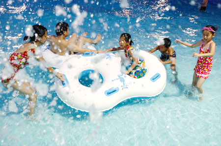 高温持续时间创50年来第二 预计今年首个台风