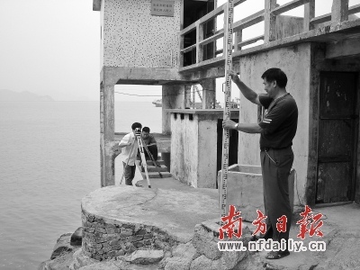 省水文局佛山分局大横琴水文站职工詹戊兴: B