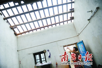 台风眼中,那些救援的动人身影