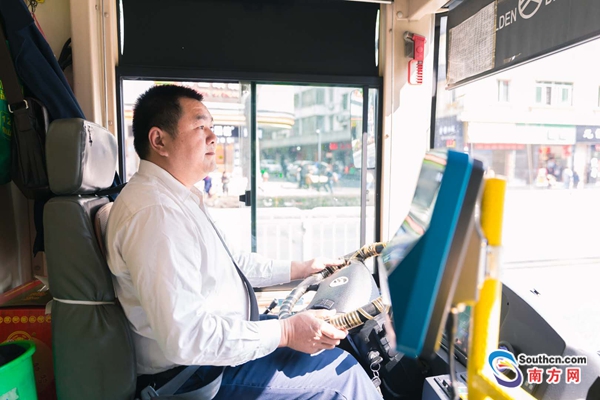 一封家书念亲恩 | 公交司机春节值守:乘客就像自