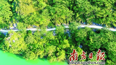 清远阳山南塘村：百年摆渡成历史 劈山化解行路难