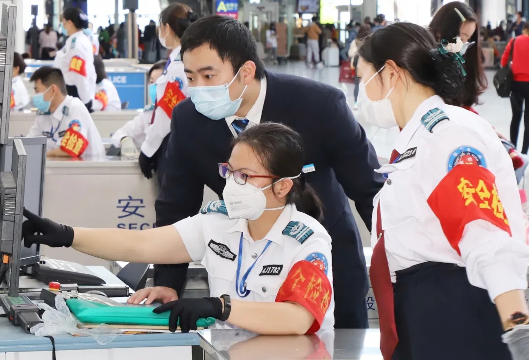 持续回升！广州南站8月日均客流45万人 与去年基本持平