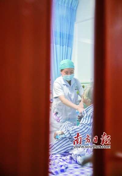 被习近平主席点赞的广东“00后”护士刘家怡：保持初心就是最好心态 会一如既往照顾好患者