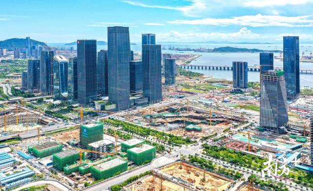 前海2020年GDP_2020年中国gdp(2)