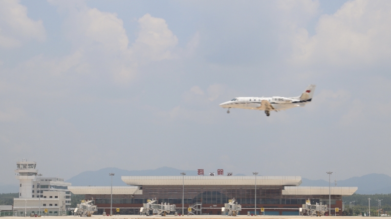 韶关丹霞机场开始校飞！从“建起来”到“飞起来”迎关键节点