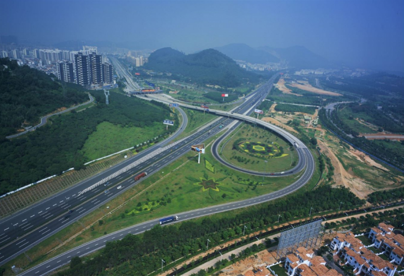 沿着高速看中国（广东）珠三角经济发展的“黄金通道”