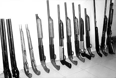 广东新闻:清远摧毁特大涉黑团伙 武装勒索还有