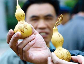 2003春节情报搜查·广东新闻联播·逛庙会可