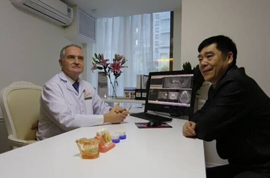 德国牙医Jan博士:种植牙术前一定要做好牙周治