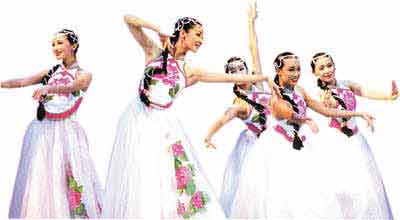 南方网:回眸经典50年 中国歌舞团广州演出