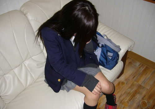 援交少女倒贴钱 被邀成为炮友传了15张自拍性感裸照给