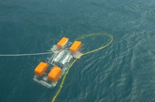 中大成大成功研发岛内第一艘水下无人遥控潜航器