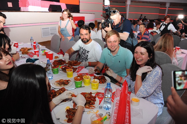 流口水!中国10万只小龙虾出征俄罗斯