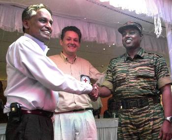 南方网:斯里兰卡政府和猛虎组织交换战俘
