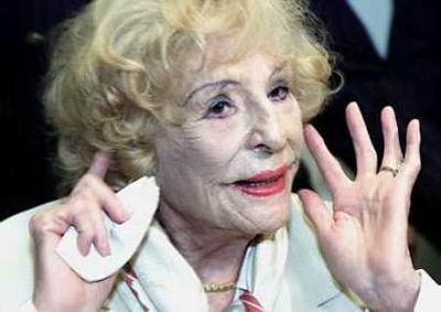 纳粹时代才女--希特勒御用电影导演辞世 · 南