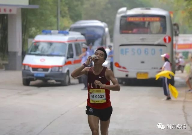 2018首届丹霞山马拉松今日开跑!海量美图带你