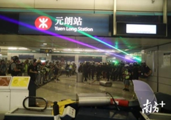 刚刚,香港暴徒又闹事!西铁元朗站惨遭毁坏