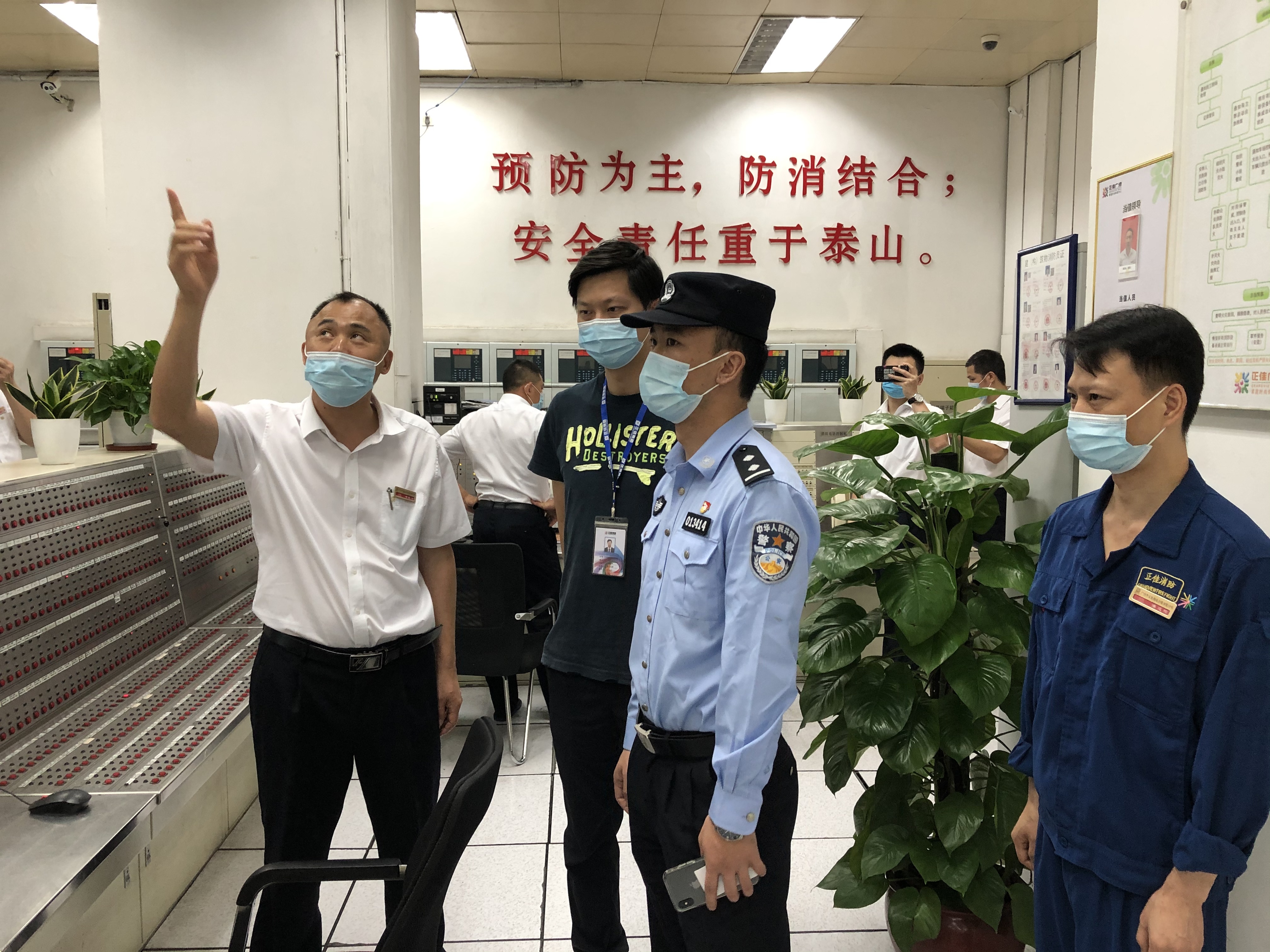 广州警方开展整治全市临时性住宿场所 通讯员/受访者 广州公安 供图