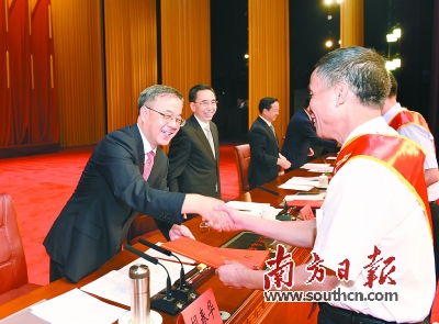 广东省庆祝中国共产党成立95周年大会隆重召开