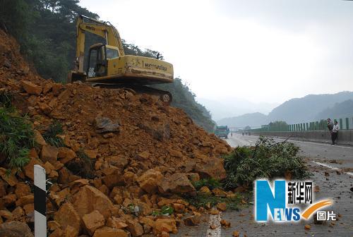 福建、广西、四川洪灾致35人死亡 国家启动四