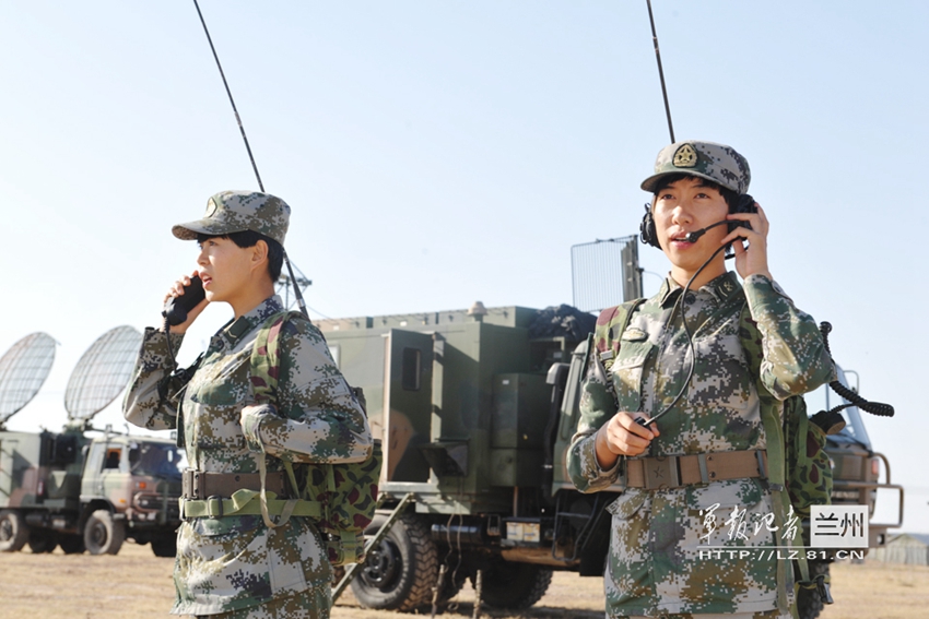 高清:兰州军区6大通联方法4种抗干扰手段练通信兵_中国快讯_南方网新闻中心