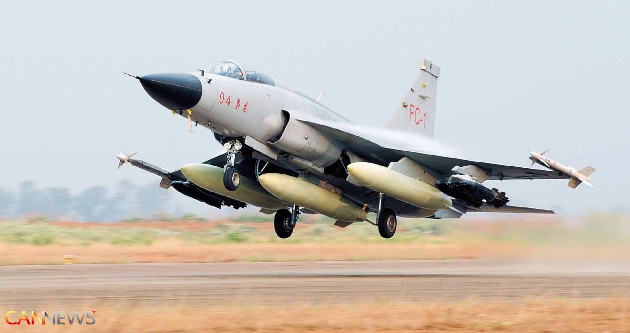 中巴合研枭龙战机将参加迪拜航展