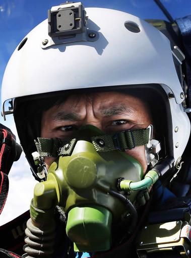 成都军区空军高原训练曝光:歼10歼11攻击(组图