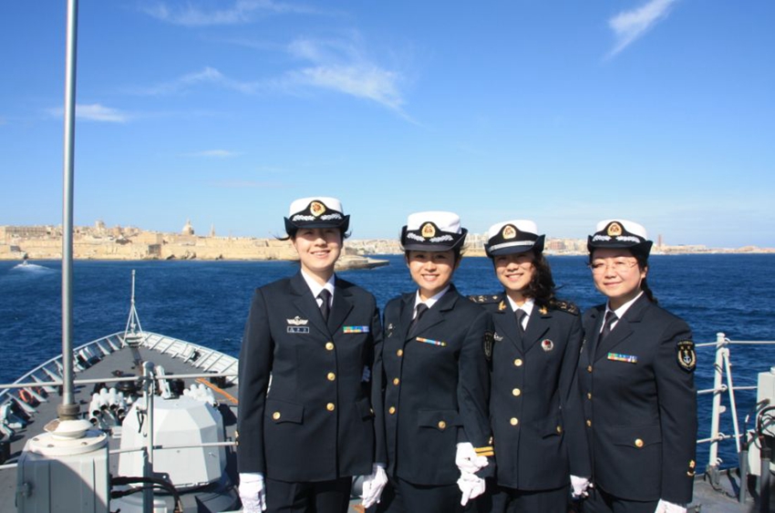高清:海军<em>护航女兵</em>海魂衫惊艳照曝光_中国快讯