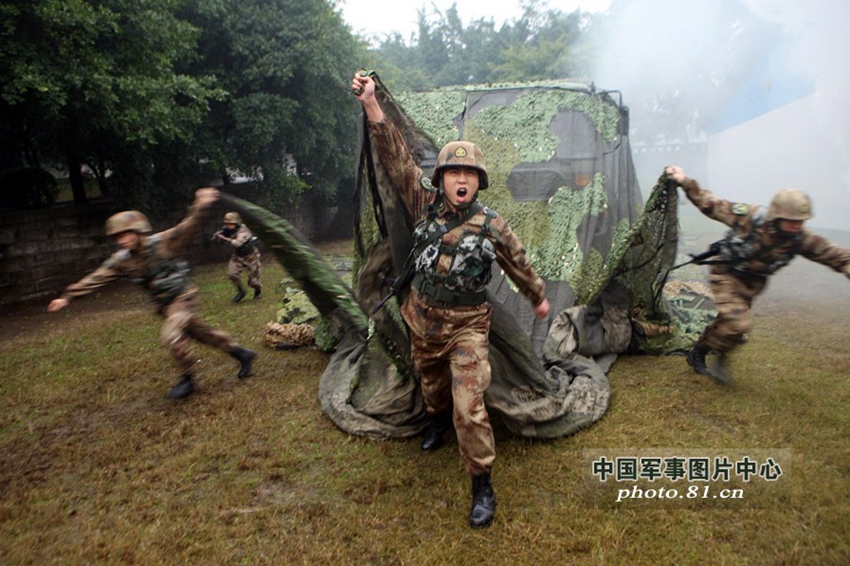 高清:第13集团军开展实战化伪装训练