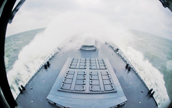 节日战备:徐州舰东海巡逻随时能战