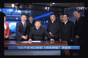 动新闻:小伙做梦吃猪蹄 结果把自己手啃了_精