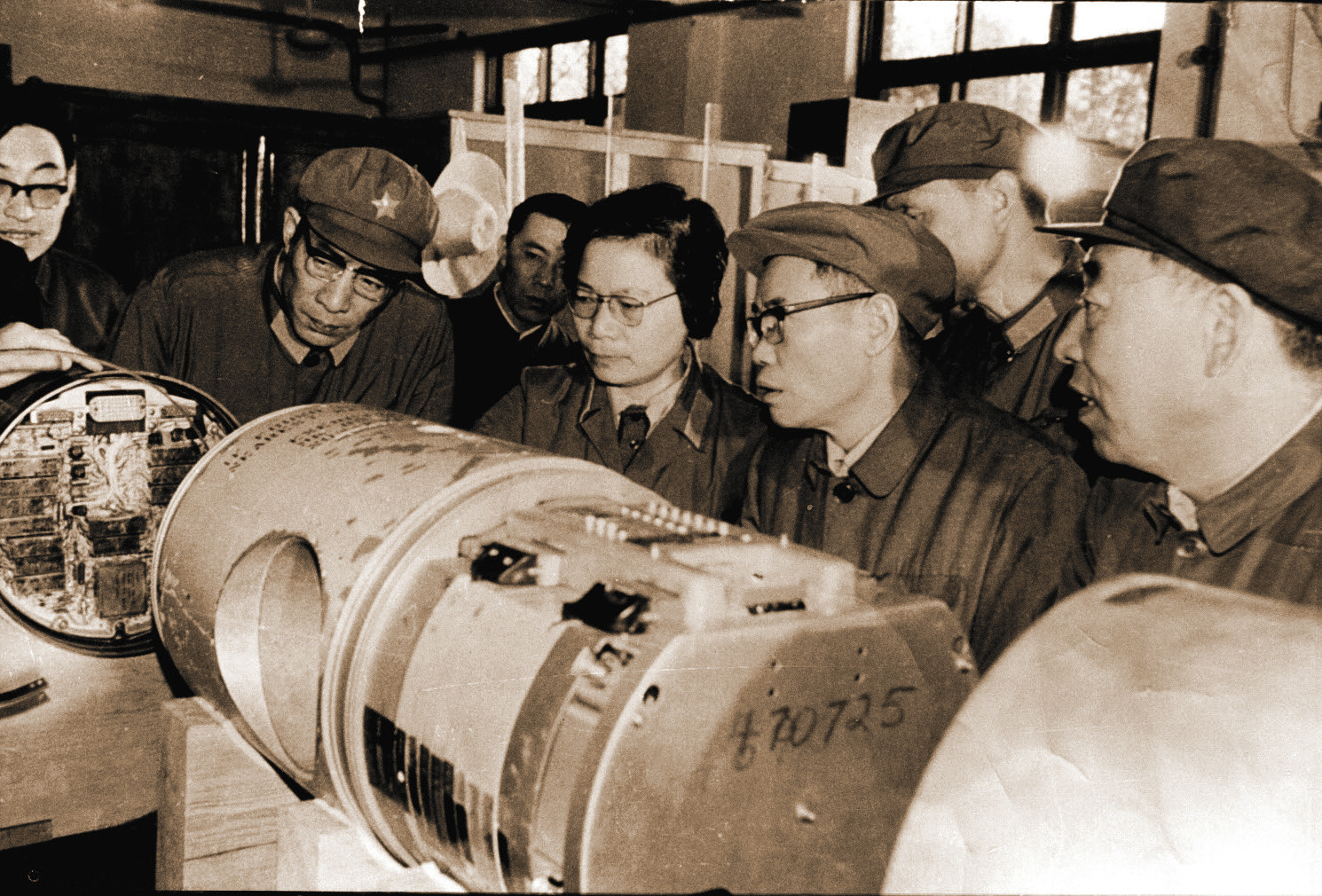 亲人回忆彭士禄:女儿眼中的"老小孩",外孙女的"老朋友"