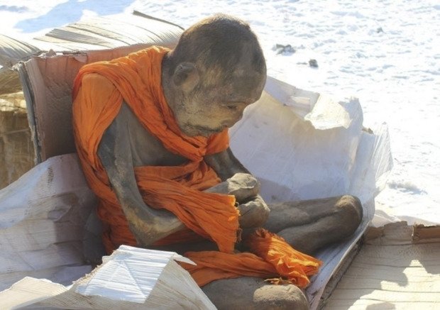 200岁高僧木乃伊(组图) 肉身不腐成谜