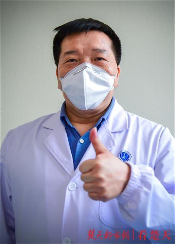 广东医疗队,钟南山团队张挪富:把最危重的病人交给我们