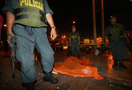 遇难者陈尸街头