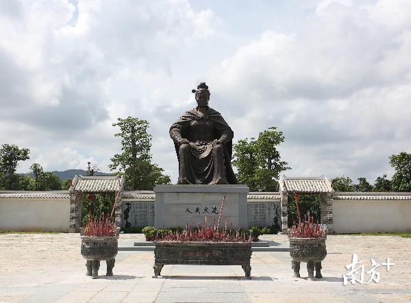 走進千島之國,冼夫人怎樣在印尼